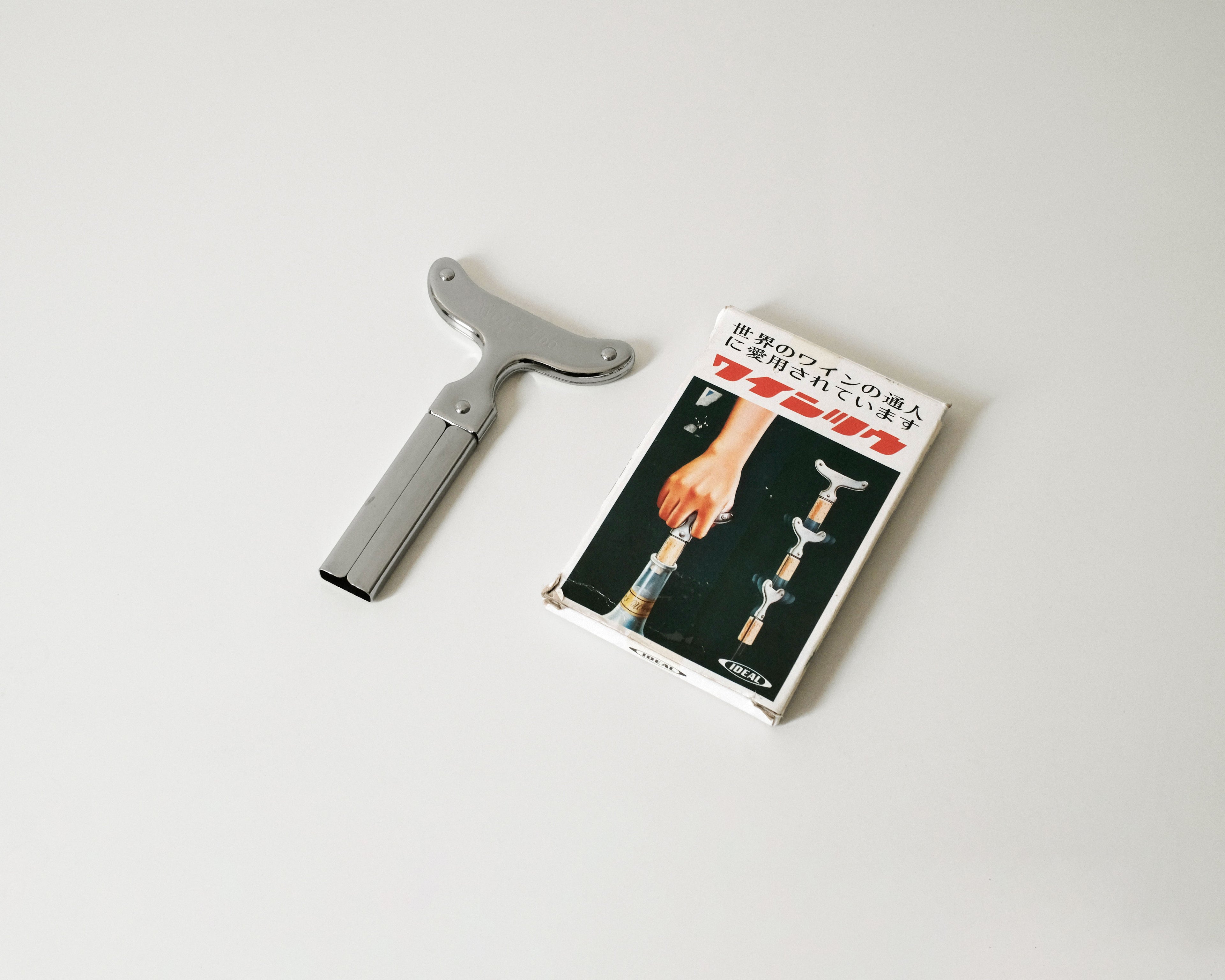 01_IDEAL Cork Puller